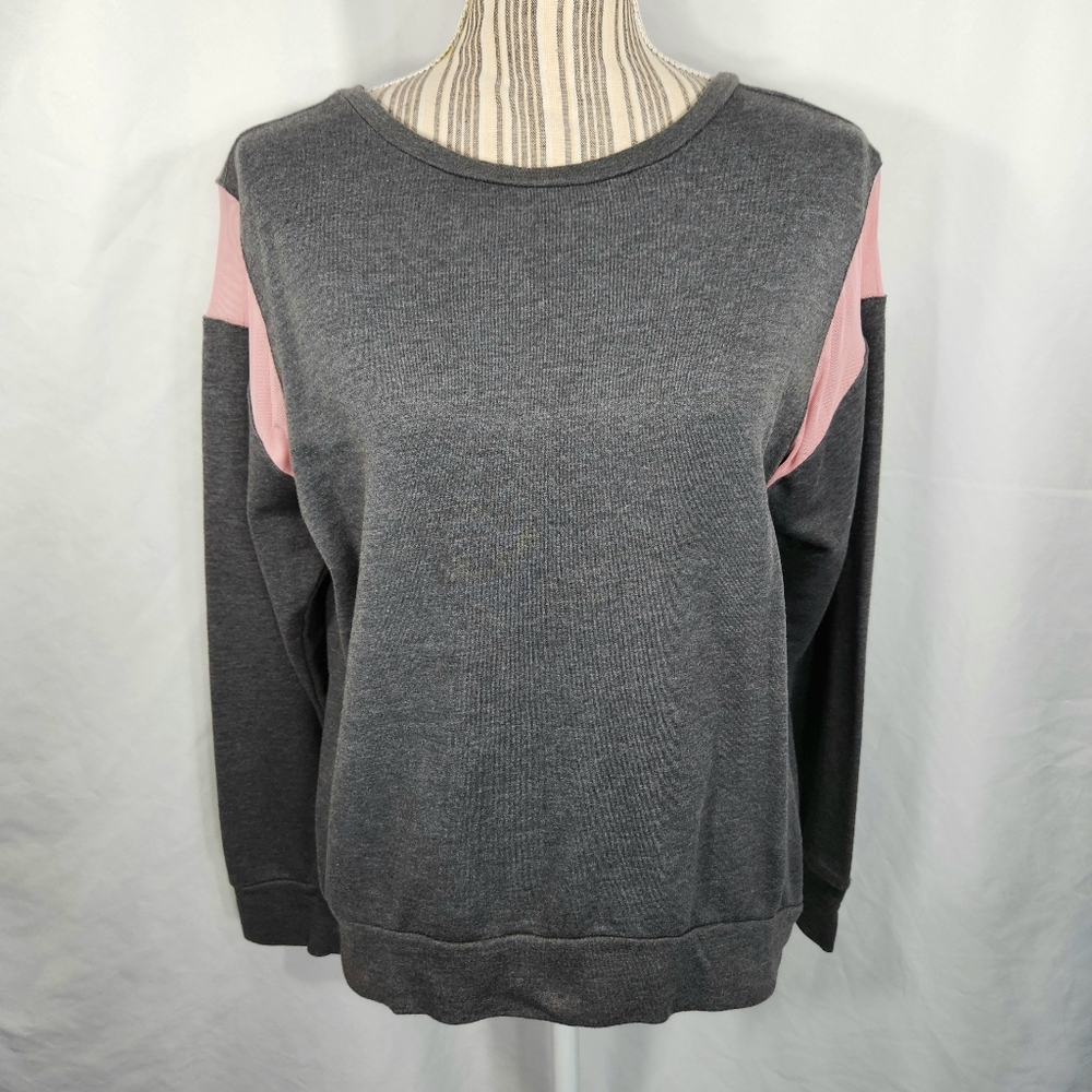 Pro Player Grey & Pink Mesh/Netting Accents Long Sleeve Top Size Medium